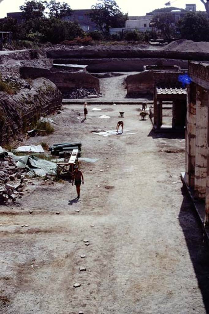 Oplontis, 1975. Looking east across north garden, with lines of root-cavities along the edges of the paths. Photo by Stanley A. Jashemski.   
Source: The Wilhelmina and Stanley A. Jashemski archive in the University of Maryland Library, Special Collections (See collection page) and made available under the Creative Commons Attribution-Non Commercial License v.4. See Licence and use details. J75f0393