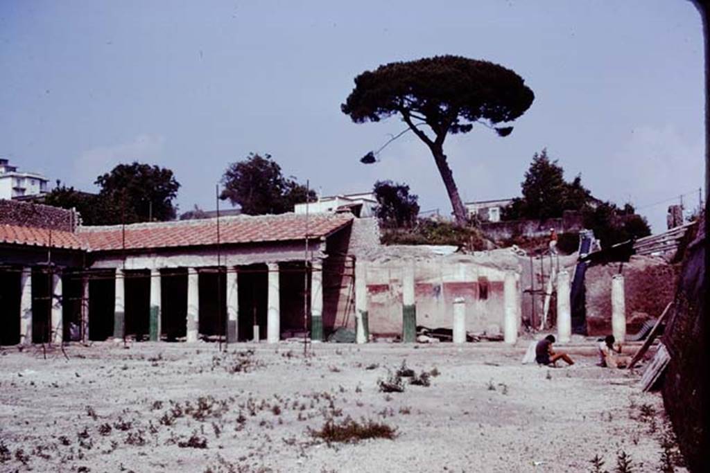 Oplontis, 1976. Area 59, looking along the east side. Photo by Stanley A. Jashemski.   
Source: The Wilhelmina and Stanley A. Jashemski archive in the University of Maryland Library, Special Collections (See collection page) and made available under the Creative Commons Attribution-Non Commercial License v.4. See Licence and use details. J76f0375