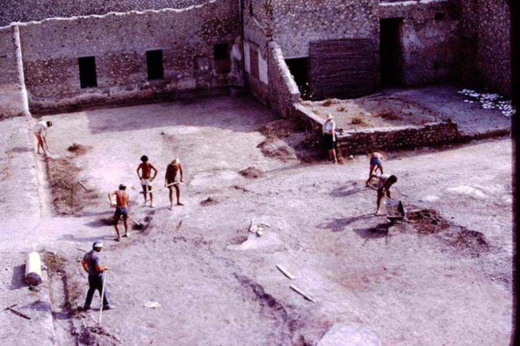 Oplontis, 1977. Looking south across east end of north garden. Photo by Stanley A. Jashemski.   
Source: The Wilhelmina and Stanley A. Jashemski archive in the University of Maryland Library, Special Collections (See collection page) and made available under the Creative Commons Attribution-Non Commercial License v.4. See Licence and use details. J77f0233