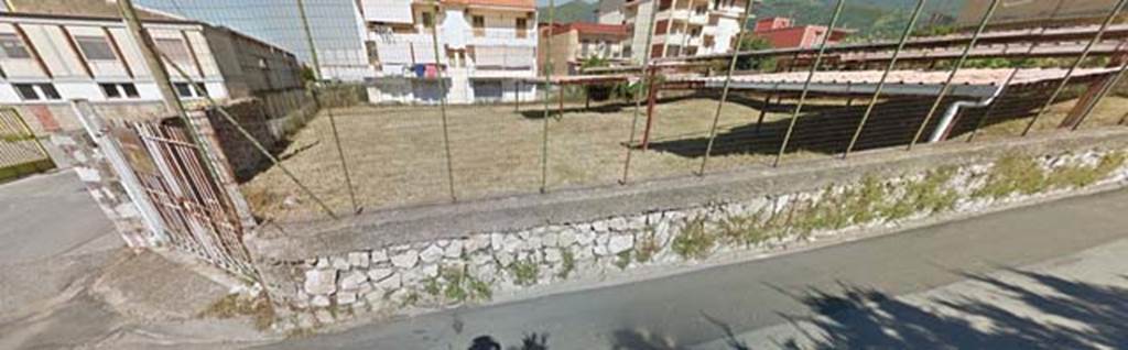 Gragnano, Villa rustica in Località Carmiano, Villa A. 2015. West side of site.
The villa was largely excavated except for the western part under the street.