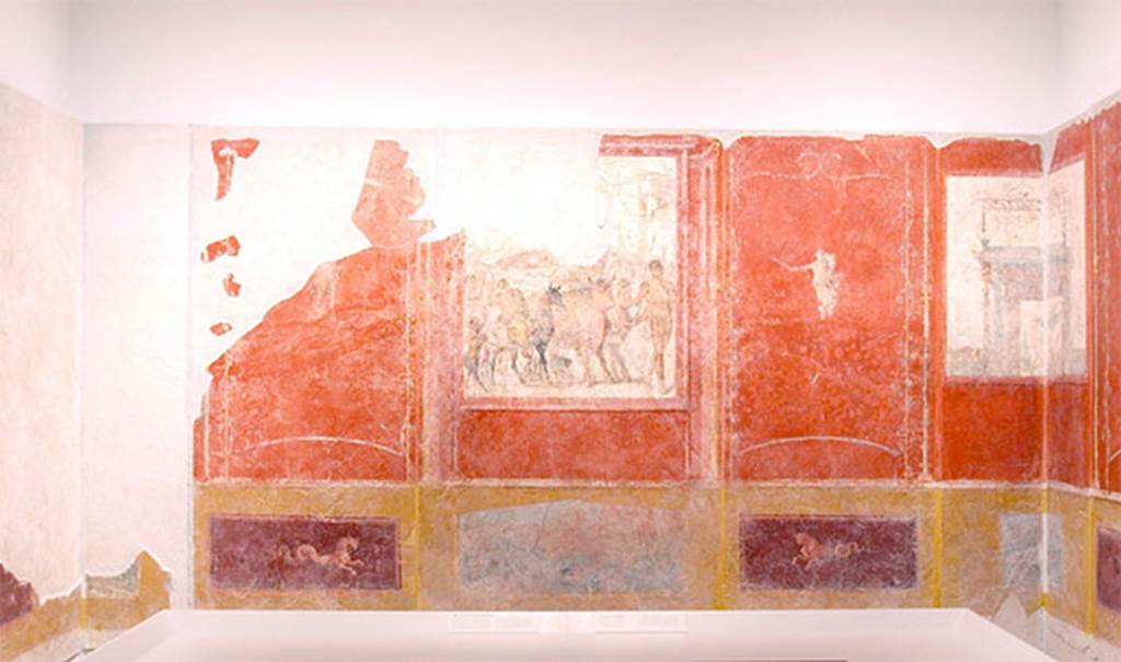 Gragnano, Villa rustica in Località Carmiano, Villa A. Triclinium 1.
South wall, with fresco of Triumph of Dionysus and architectural painting continuing round the south-west corner. Stabiae Antiquarium, inventory numbers 63683.