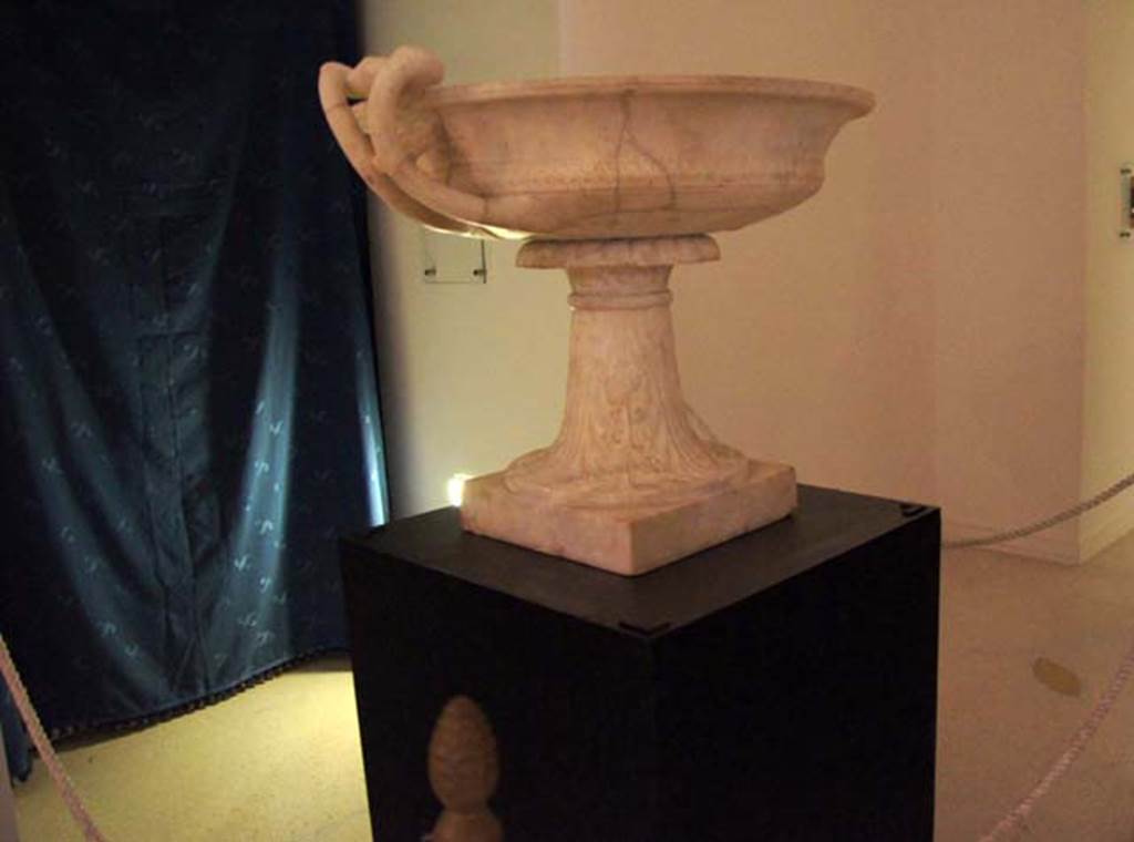 Stabiae, Villa del Pastore. Labrum found in the garden. 
Stabia Antiquarium. Inventory number 63849. 
Photo courtesy of Margaret Hicks.