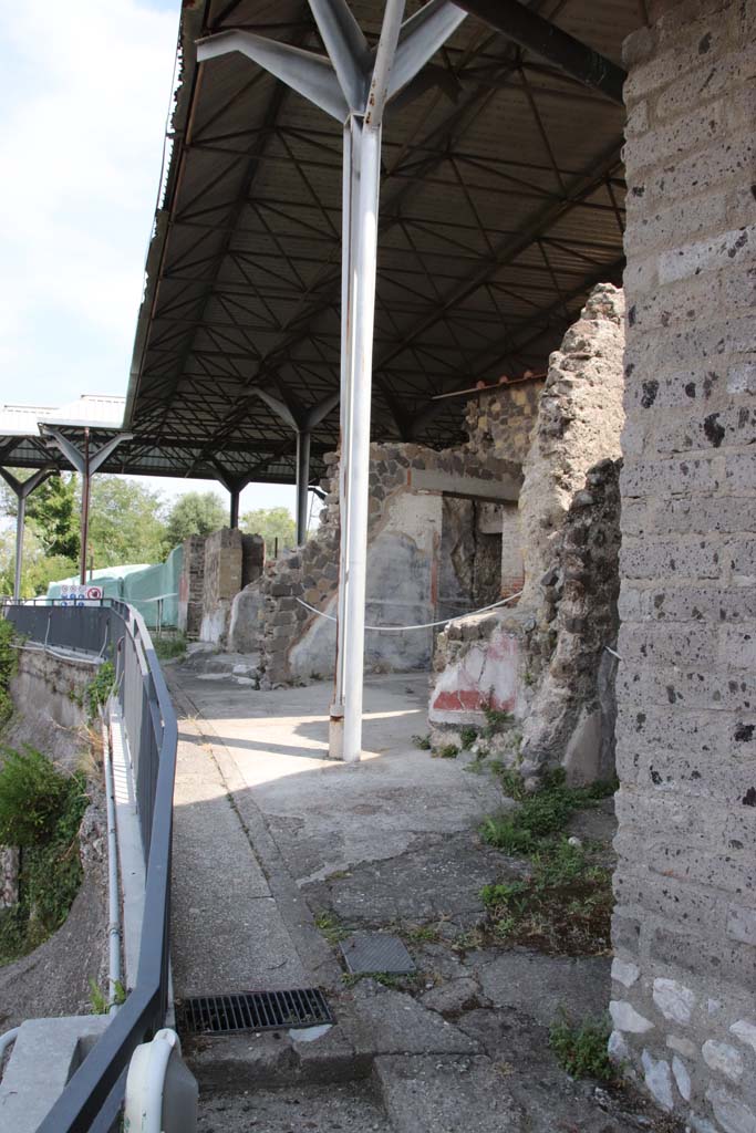 Stabiae, Secondo Complesso, September 2021. 
Looking east towards the Secondo Complesso, Villa B. Photo courtesy of Klaus Heese.