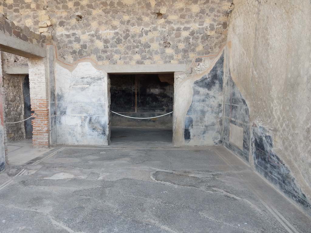 Stabiae, Secondo Complesso, June 2019. Room 17, looking towards south wall. Photo courtesy of Buzz Ferebee.