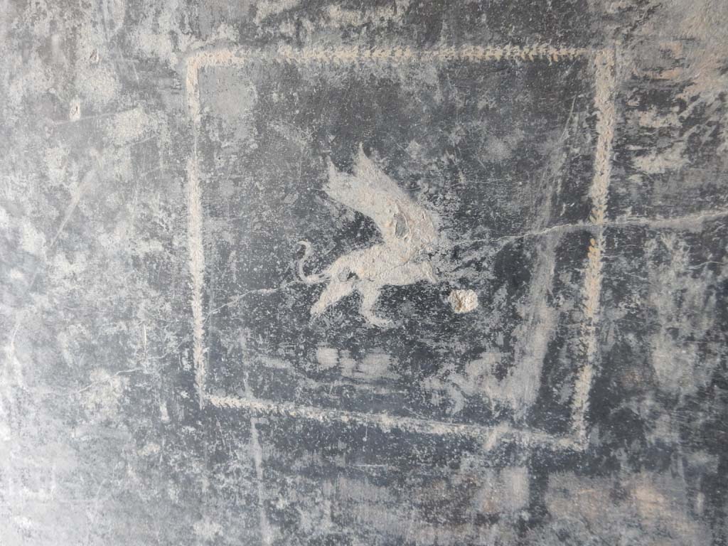 Stabiae, Secondo Complesso, June 2019. Room 15, east wall with animal painting. Photo courtesy of Buzz Ferebee.
