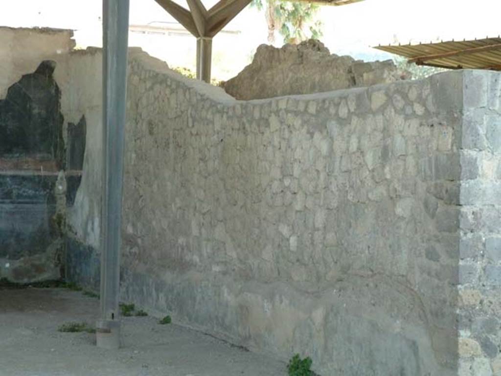 Stabiae, Secondo Complesso (Villa B), September 2015. Room 13, west wall.