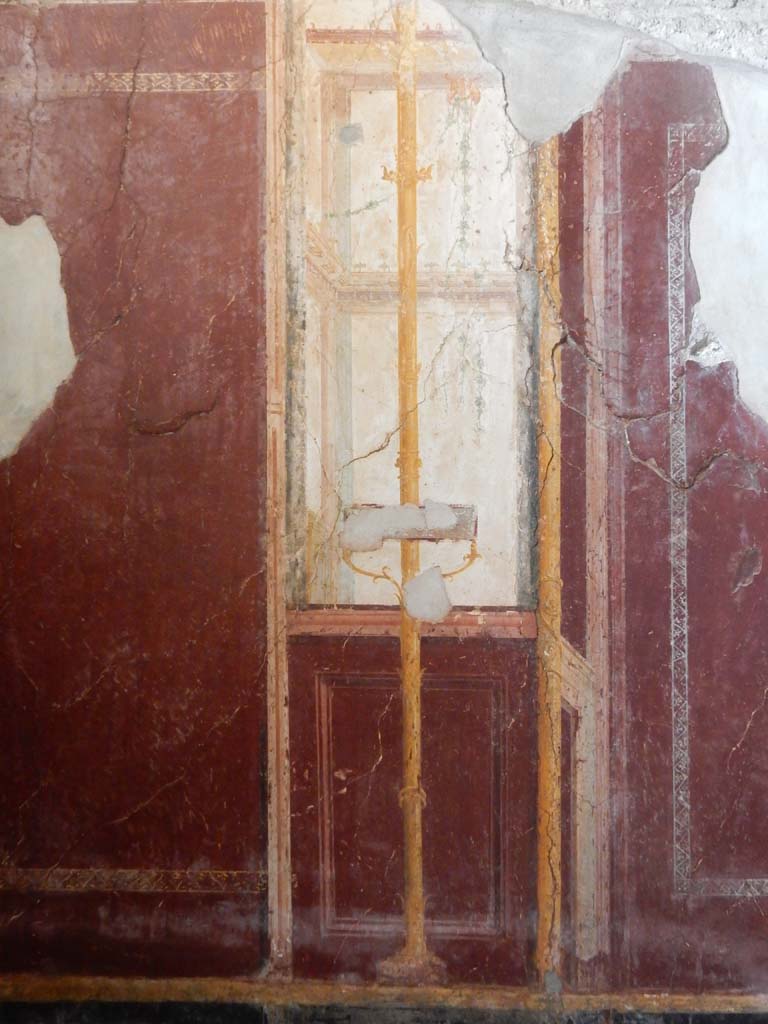 Stabiae, Villa Arianna, June 2019. Room 5, detail from panel at south end of west wall.
Photo courtesy of Buzz Ferebee.