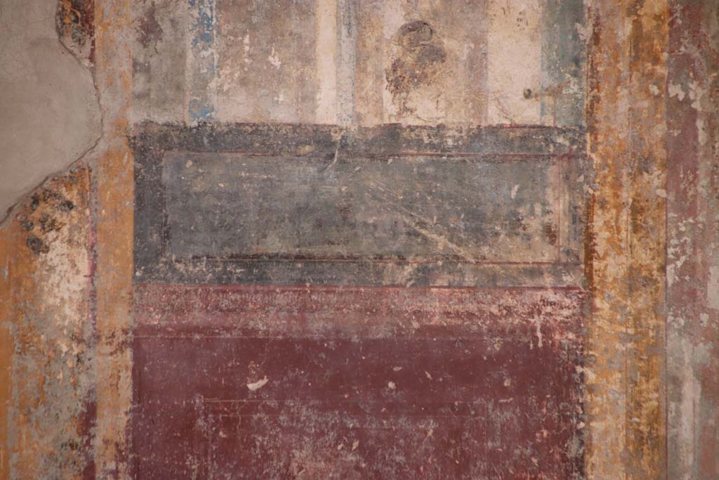 Stabiae, Villa Arianna, October 2020. 
Room 3, detail of painted decoration on south wall in south-east corner. Photo courtesy of Klaus Heese.