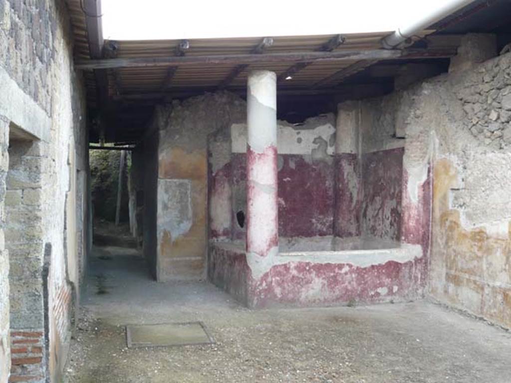 Stabiae, Villa Arianna, May 2010. Courtyard 21, looking south to corridor 26, on left, leading to baths area. Photo courtesy of Buzz Ferebee.