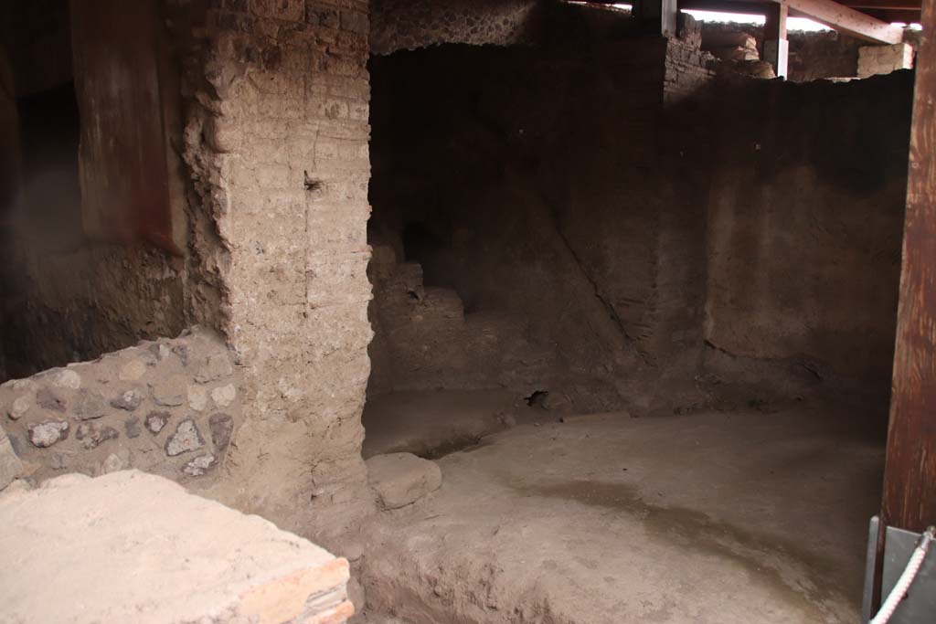 Stabiae, Villa Arianna, October 2020. Room 28, looking across room giving access to room 29, praefurnium or boiler room.
Photo courtesy of Klaus Heese.