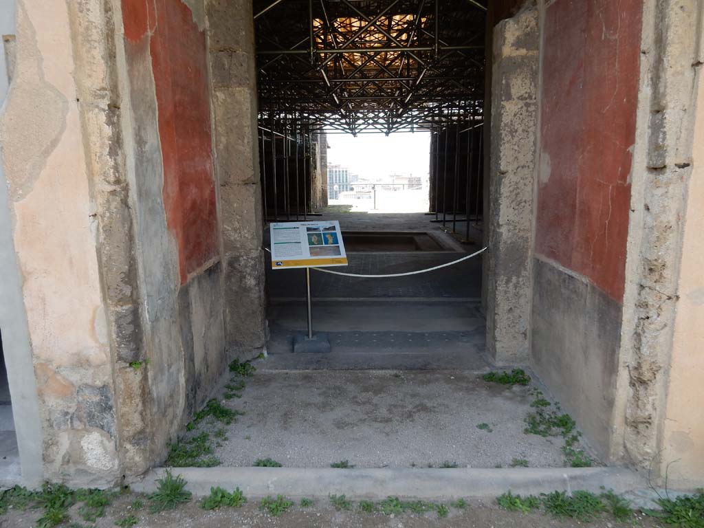 Stabiae, Villa Arianna, June 2019. 
Room 24, looking north across vestibule towards entrance doorway leading to the atrium from the porticoed courtyard.
Photo courtesy of Buzz Ferebee.