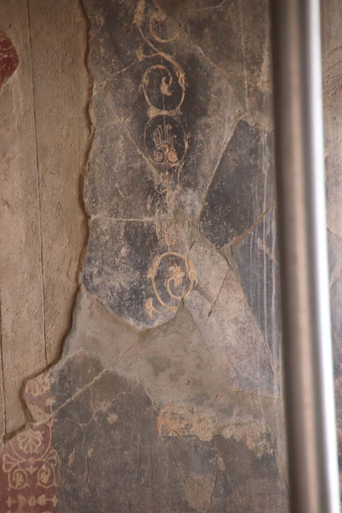 Stabiae, Villa Arianna, October 2020. 
Room 24, detail from middle area of west wall at south end. Photo courtesy of Klaus Heese.
