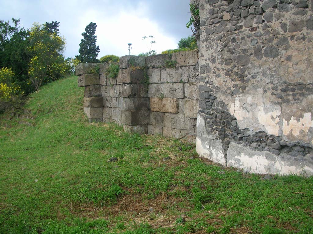 City Walls and Tower XII, Pompeii. May 2010. 
Interior city wall, with Mason’s marks, on west end of south side of Tower. Photo courtesy of Ivo van der Graaff.