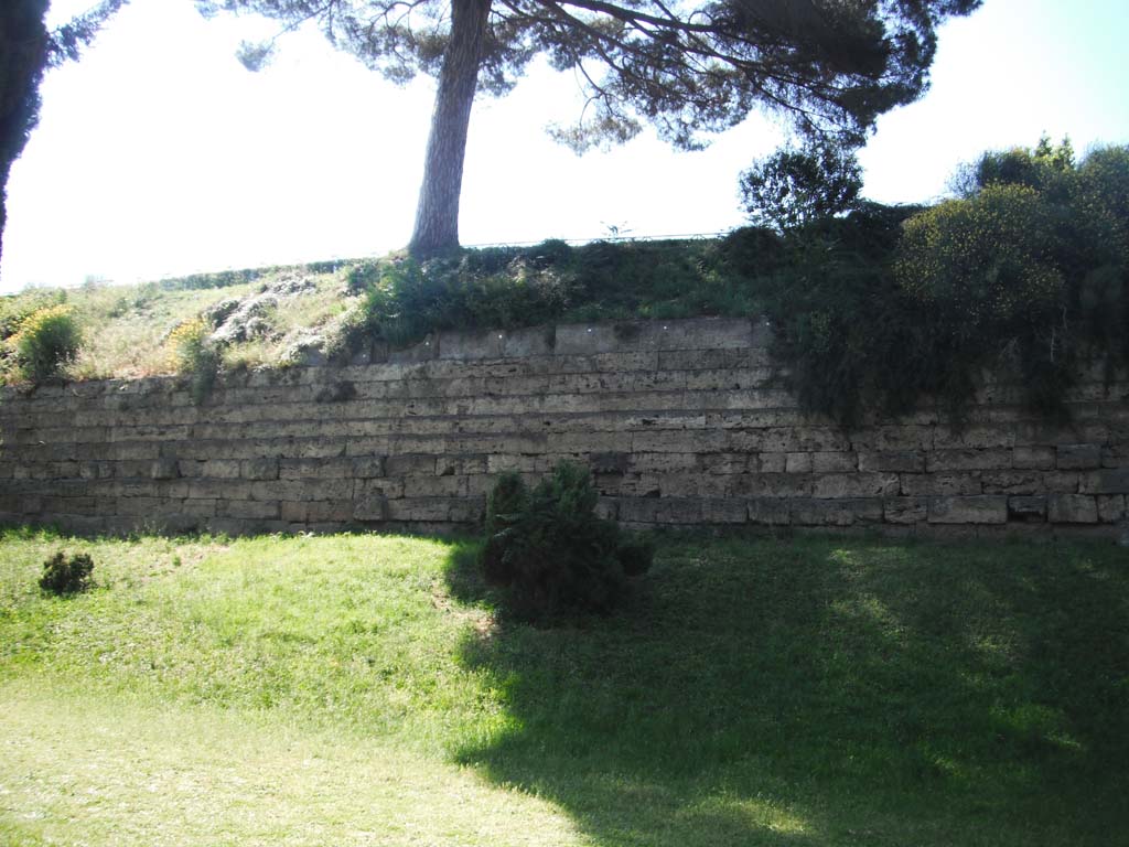 City Walls on south side, Pompeii. June 2012. Looking north on west side of Nocera Gate. Photo courtesy of Ivo van der Graaff.