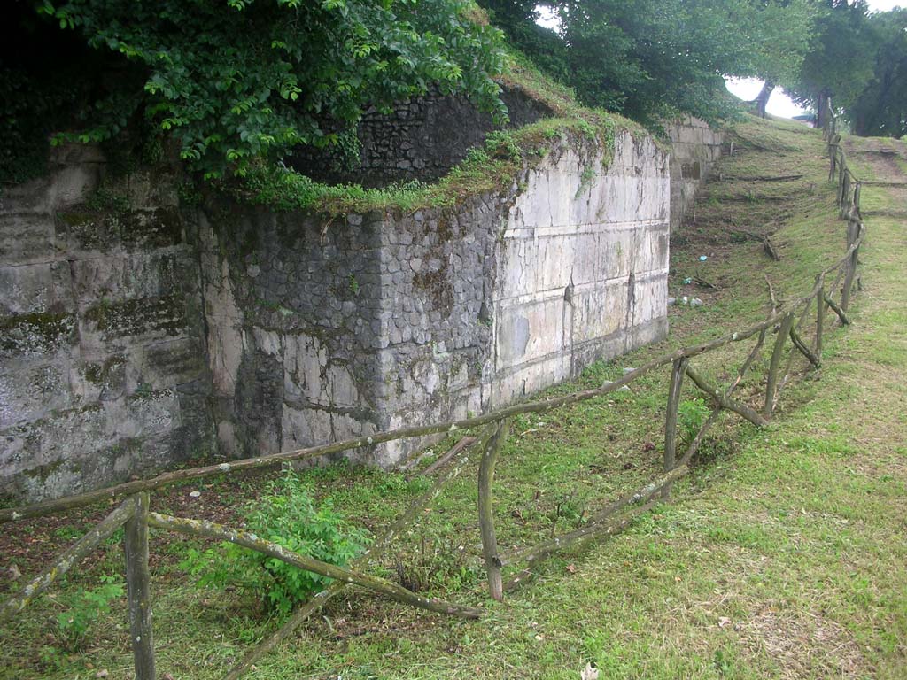 Walls on east side of Pompeii in north-east corner. May 2010. Tower VIII. Photo courtesy of Ivo van der Graaff.