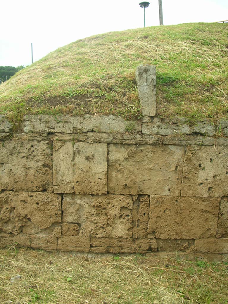 City Walls on north side of Pompeii, east side of Vesuvian Gate, May 2010. 
Detail of walling. Photo courtesy of Ivo van der Graaff.